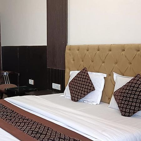 Hotel Shree Kanta Gurgaon Extérieur photo