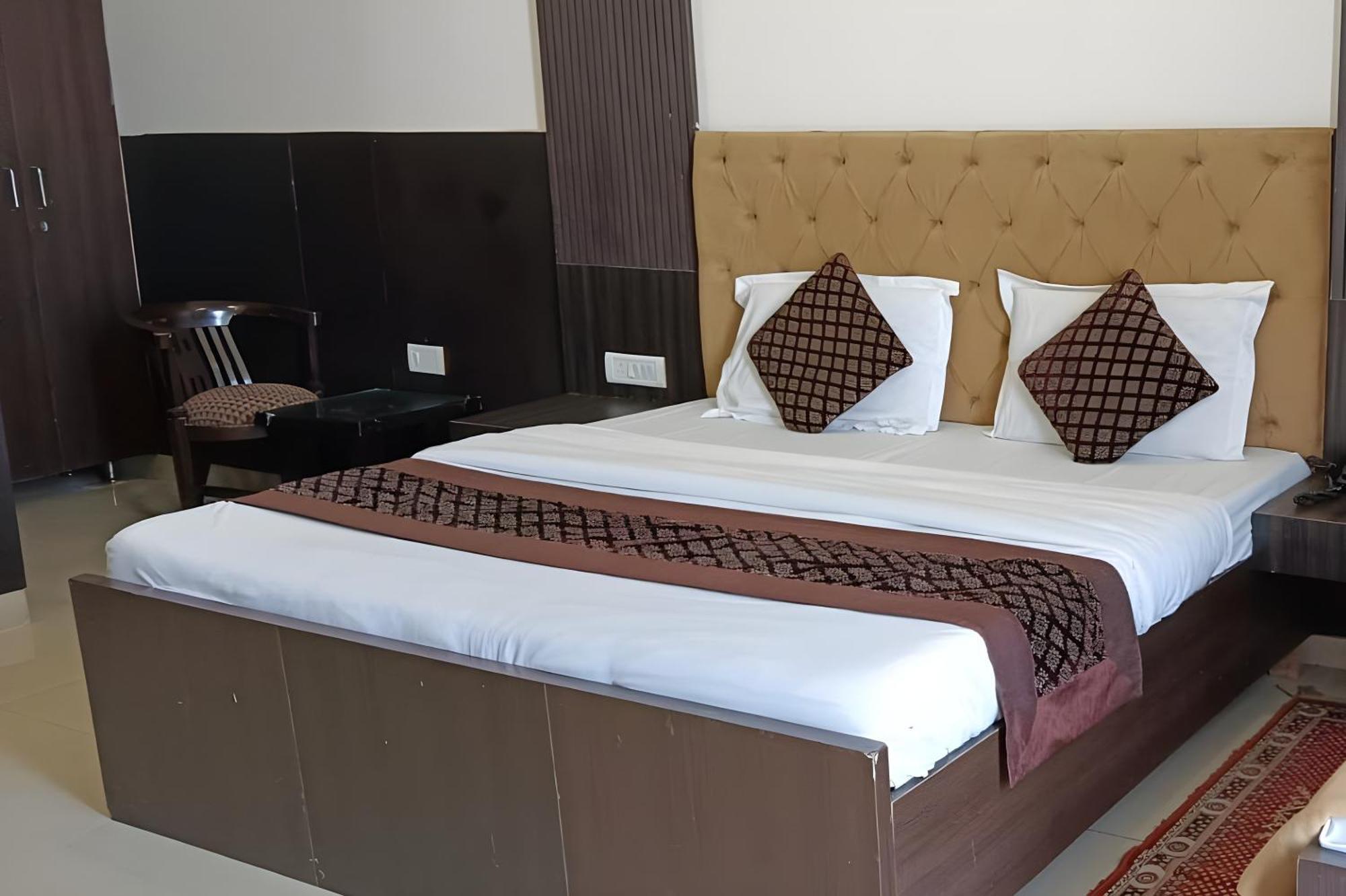 Hotel Shree Kanta Gurgaon Extérieur photo