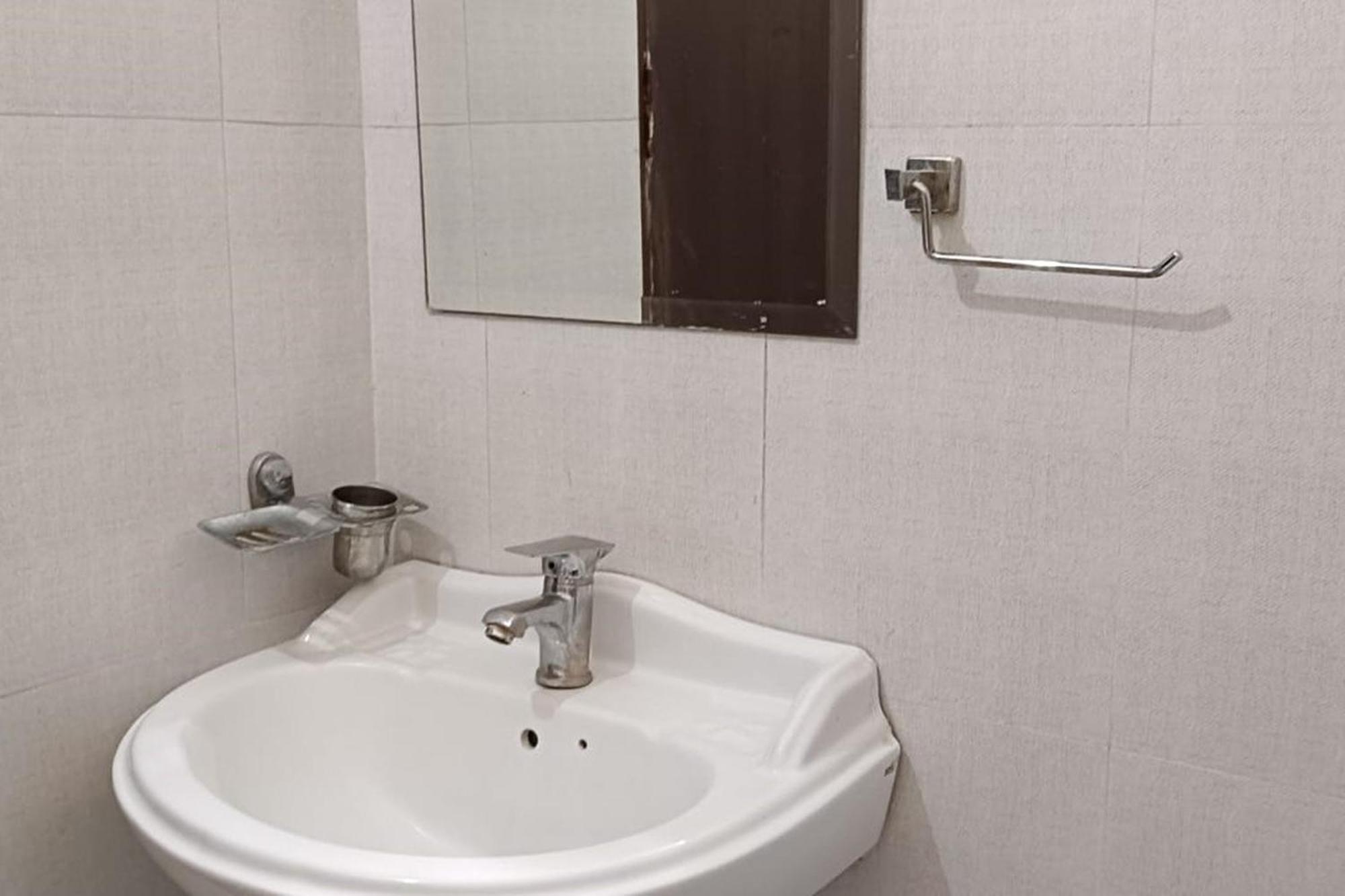 Hotel Shree Kanta Gurgaon Extérieur photo